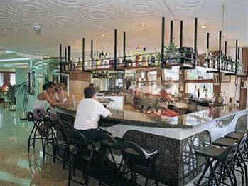 Hotel Oasis Park Junior 4*